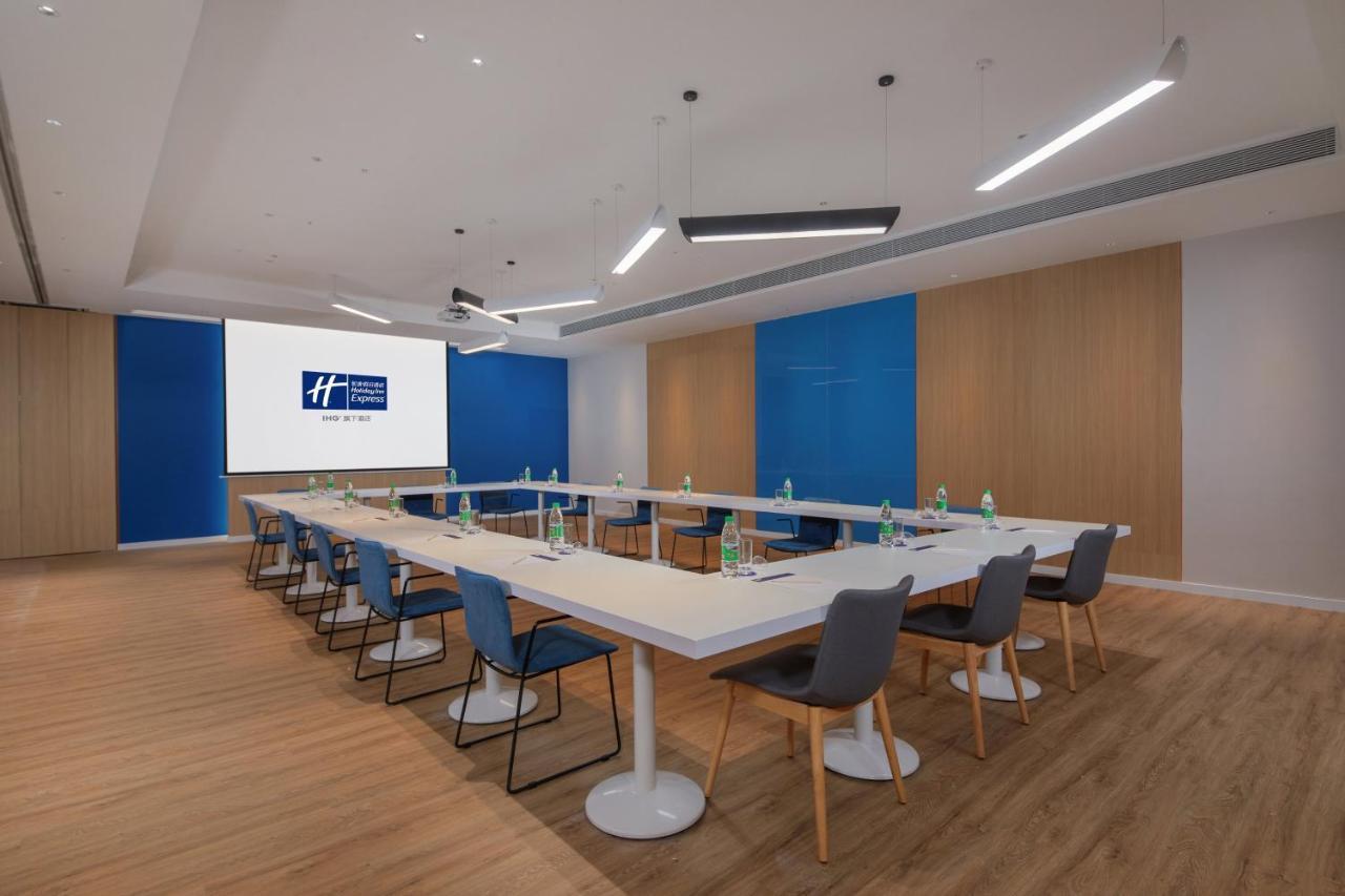 Holiday Inn Express Xiamen Airport Zone By Ihg Екстер'єр фото