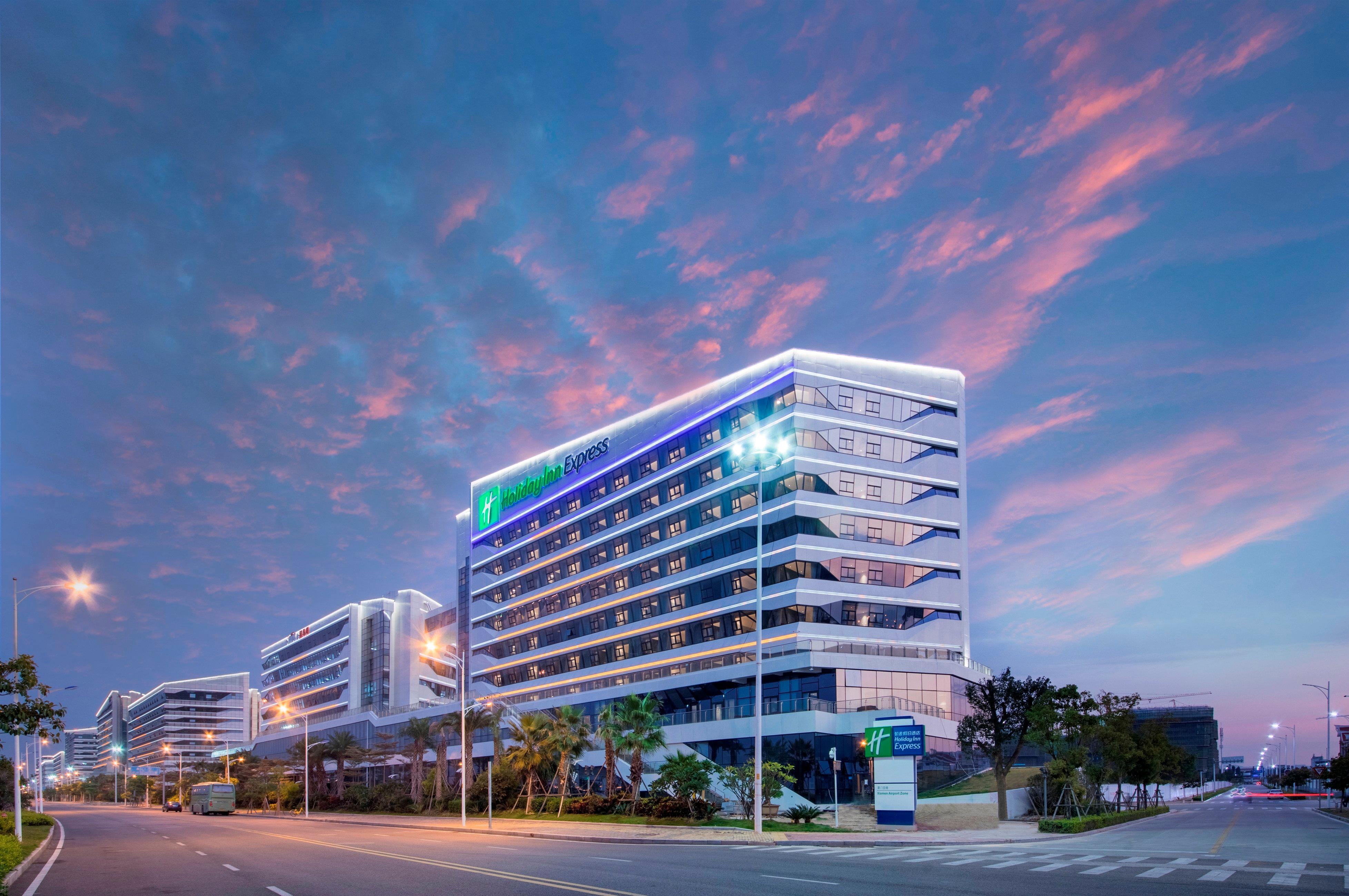 Holiday Inn Express Xiamen Airport Zone By Ihg Екстер'єр фото