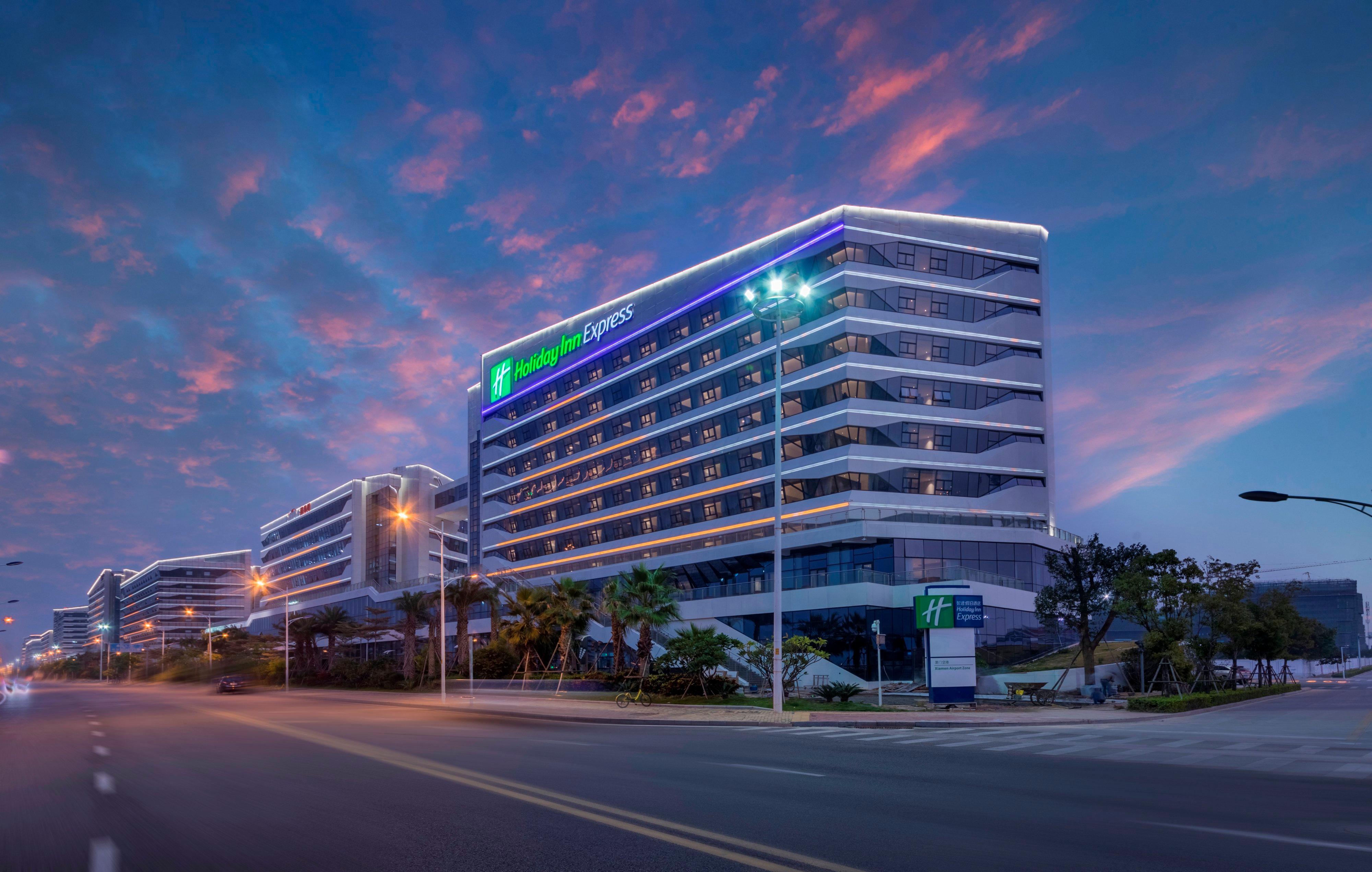 Holiday Inn Express Xiamen Airport Zone By Ihg Екстер'єр фото