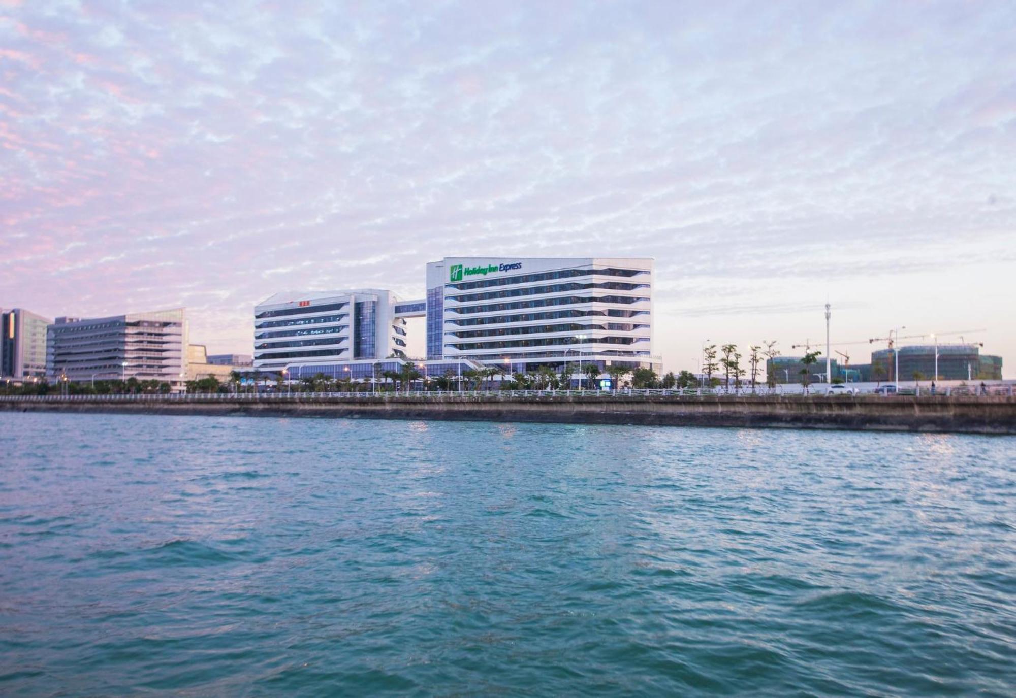 Holiday Inn Express Xiamen Airport Zone By Ihg Екстер'єр фото