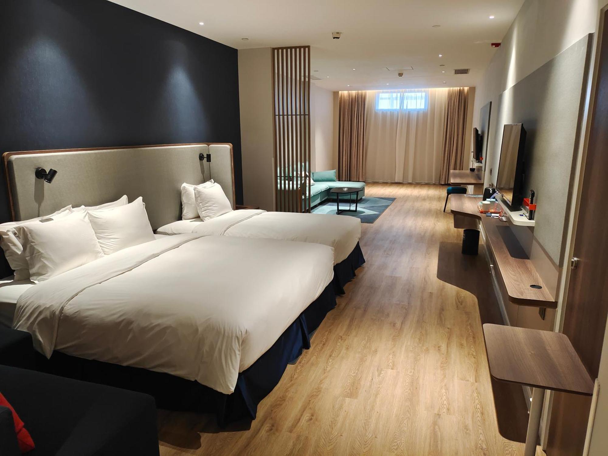 Holiday Inn Express Xiamen Airport Zone By Ihg Екстер'єр фото